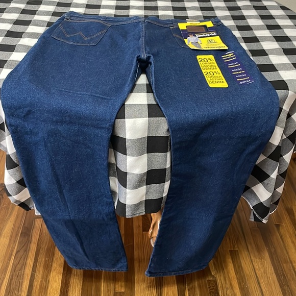 Wrangler Premium Performance Cowboy Cut 47 MWZ Regular Fit Jeans Cotton 44 x 35 - Picture 2 of 12